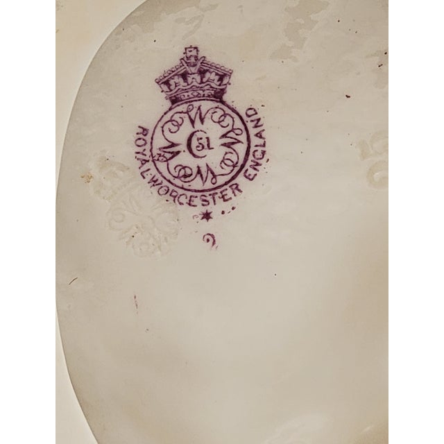 White Porcelain Figure of Bonneted Woman from Royal Worcester, 1920 For Sale - Image 8 of 10