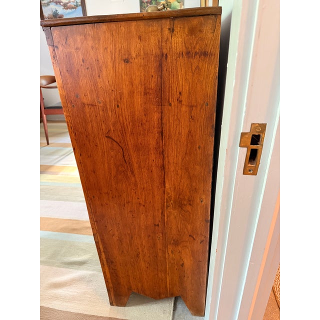 Antique 19th Century American Butternut Linen Cupboard or Blanket Press For Sale In New York - Image 6 of 17