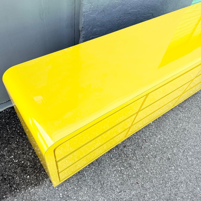 Postmodern Yellow Gloss Laminate Waterfall Dresser - 9 Drawers For Sale In West Palm - Image 6 of 8