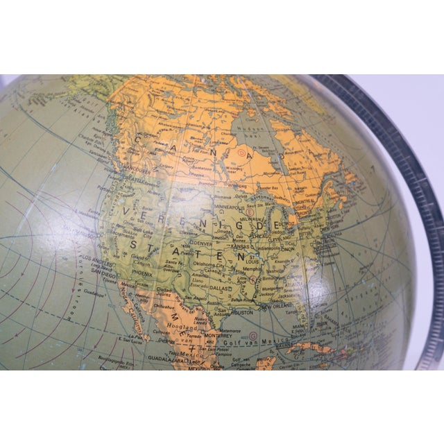 Mid-Century Modern Illuminated Political Earth Globe from Räths, GDR, 1980s For Sale - Image 3 of 12