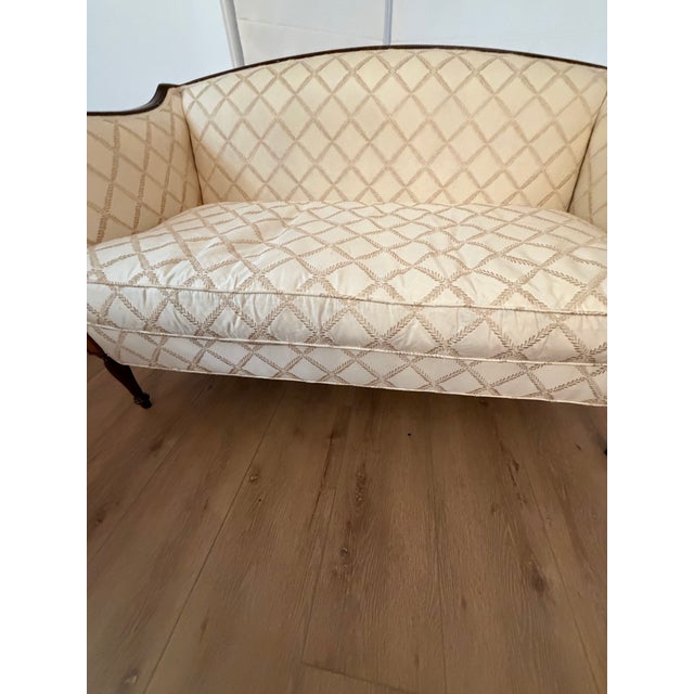Vintage French-Style Upholstered Settee – Carved Mahogany Frame For Sale - Image 10 of 10