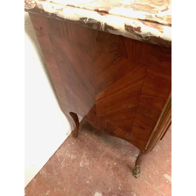 Louis XV Commode with Curved Front, 1700s For Sale - Image 3 of 14