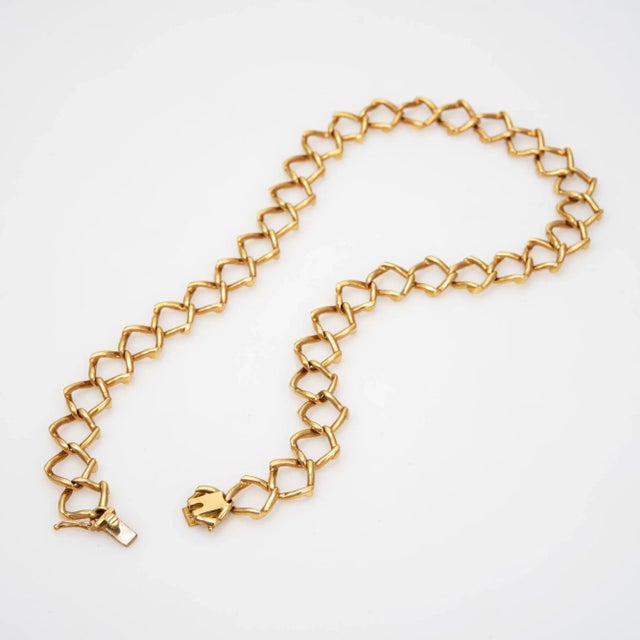 This is part of Chairish’s Fine Jewelry assortment. Rare vintage Tiffany & Co necklace designed by Paloma Picasso, crafted...