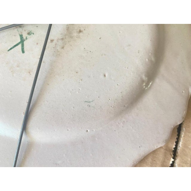 Plates in French Pink and Green Faïence, 20th Century, Set of 2 For Sale - Image 6 of 15