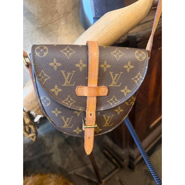 2000 - 2009 2000s Louis Vuitton Monogram Chantilly Crossbody Bag For Sale - Image 5 of 18