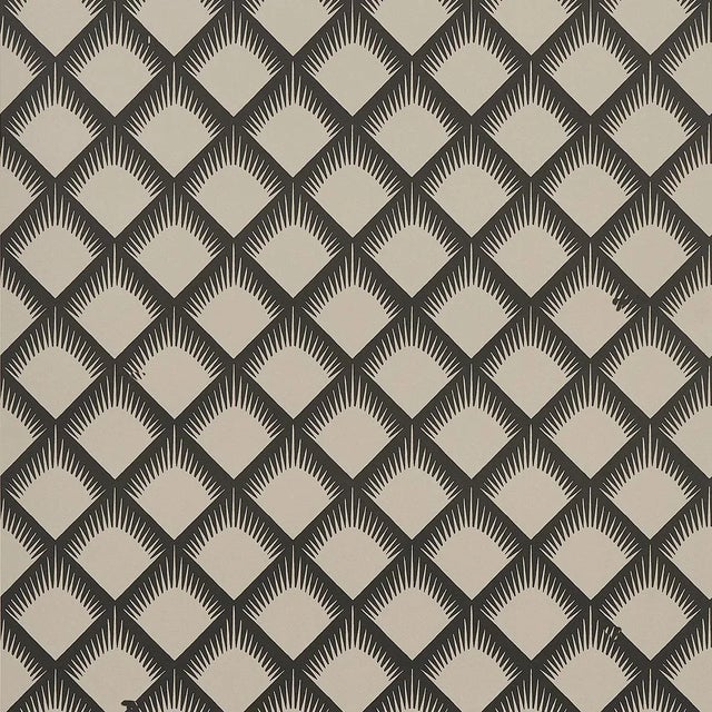 Sample - Schumacher x Neisha Crosland Maize Wallpaper in Black & Cream For Sale