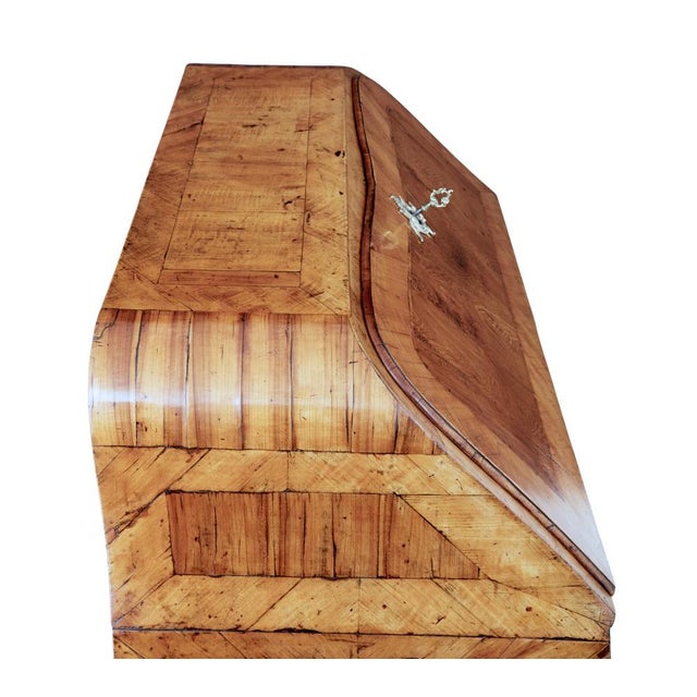 18th Century Rococo Yew and Elm Bureau Secretaire For Sale - Image 5 of 16