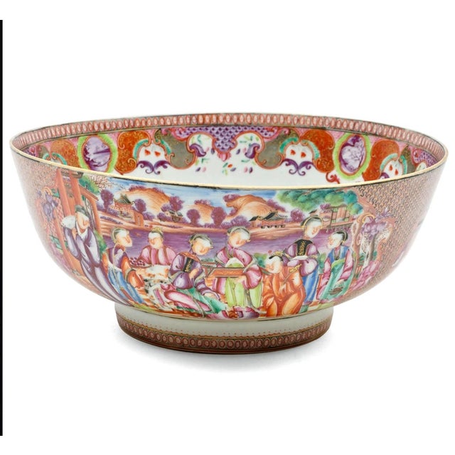 18th Century Chinese Export Porcelain Mandarin Famille Rose Bowl For Sale - Image 4 of 6