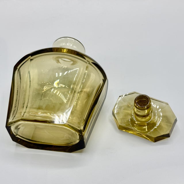 Mid-Century Modern Amber Glass Decanter and Six Liqueur Glasses, 1950s, Set of 7 For Sale - Image 16 of 17