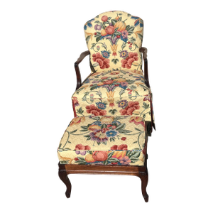 Vintage Antoinette Tropical Floral Lounge / Library Chair With Ottoman