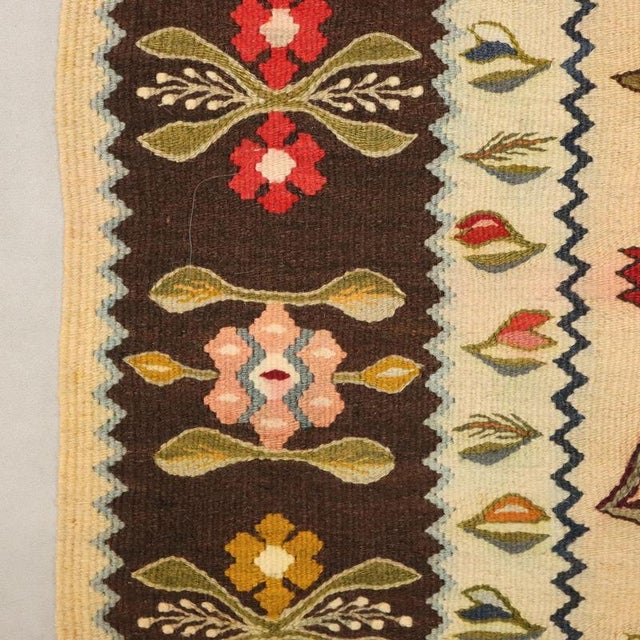 Textile Middle Eastern Kilim Rug in Wool For Sale - Image 7 of 9