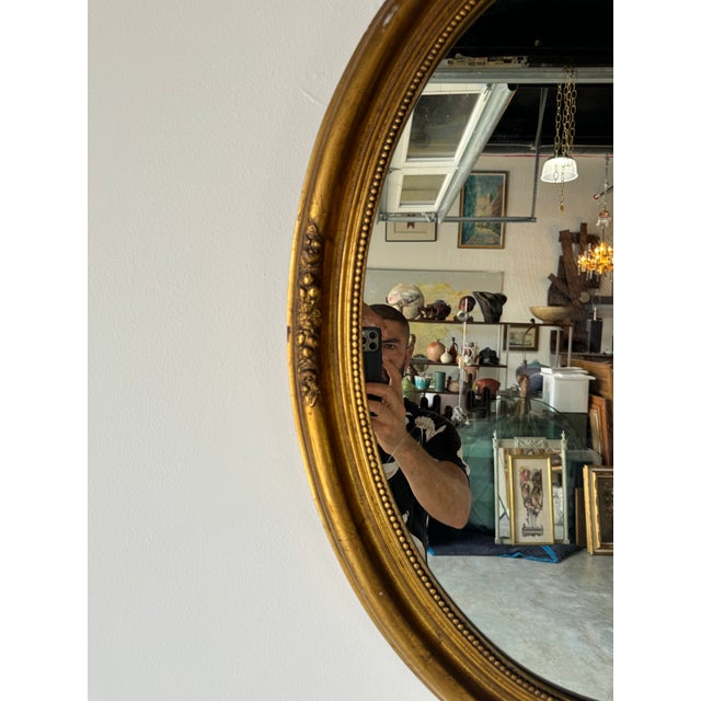 Vintage Hollywood Regency French - Style Gold Wood Oval Wall Mirror For Sale In Miami - Image 6 of 9