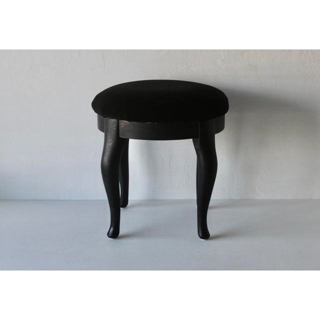 Chairmaster of NY Black on Black Stool Vintage 20th Century. Padded seat with black fabric and Cabriole legs. In good good...