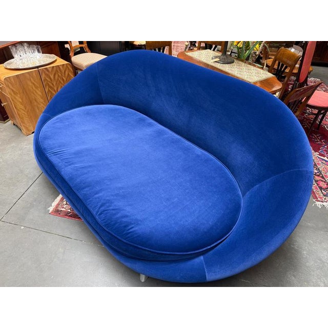Giant Pool / UFO Sofa by Bretz For Sale - Image 4 of 10