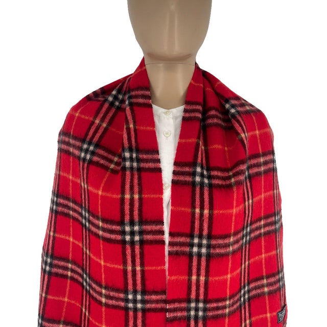 English Late 20th Century Burberrys Red Plaid 100% Wool Scarf For Sale - Image 3 of 8