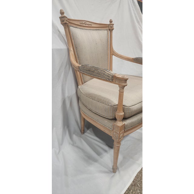 1980s 1980s French Louis XVI Directoire Fauteuil Armchairs – Neoclassical For Sale - Image 5 of 7