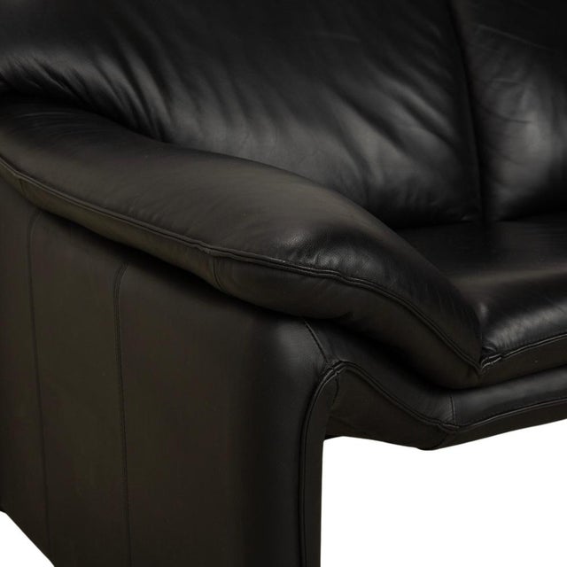 Two-Seater Black Sofa in Leather from Laauser For Sale - Image 4 of 14