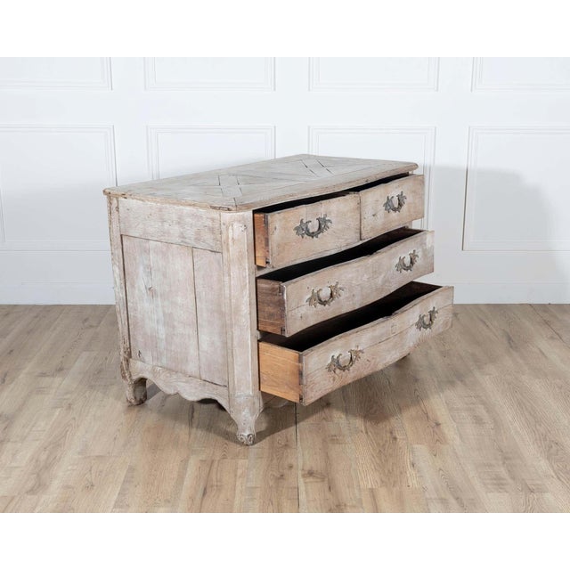 18th Century French Louis XV Bleached Oak Curved Commode with Parquet Top For Sale In Atlanta - Image 6 of 9