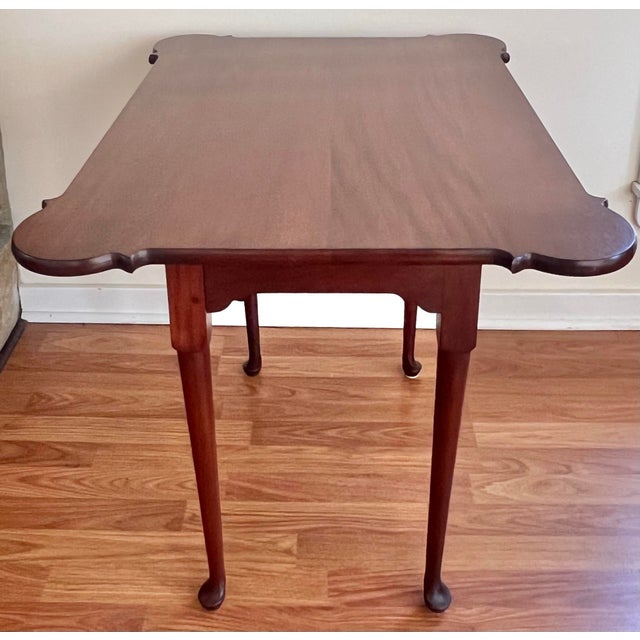 Queen Anne 18th Century Reproduction Mahogany Porringer Top Tea Table For Sale - Image 3 of 8