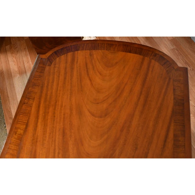 1910s Pair of Antique English Regency Mahogany Banded Walnut Side Tables End Tables For Sale - Image 14 of 18