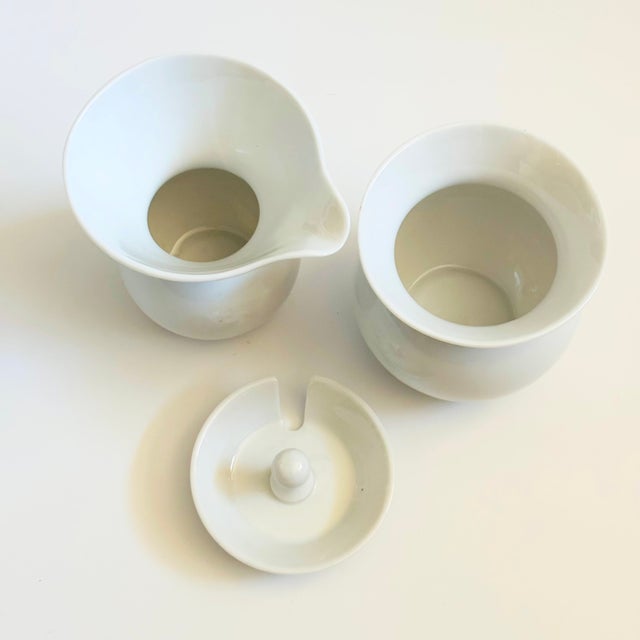 White MCM LaGardo Tackett Porcelain Cream and Sugar - Set of 2 For Sale - Image 8 of 9
