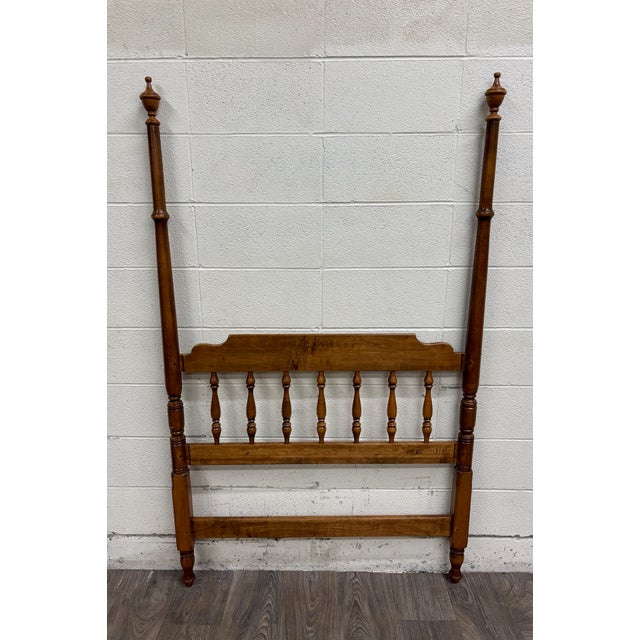 Vintage Twin Size Heywood-Wakefield Old Colony Four Poster Bed For Sale In Kansas City - Image 6 of 17