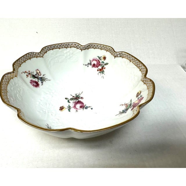 Ceramic 1990s Lenox Mayence Bowl Smithsonian Collection Bowl For Sale - Image 7 of 8