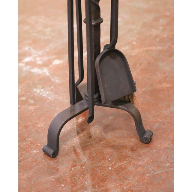 Gothic Mid-Century French Gothic Hand-Forged Iron Fireplace Serviteur Set For Sale - Image 3 of 10