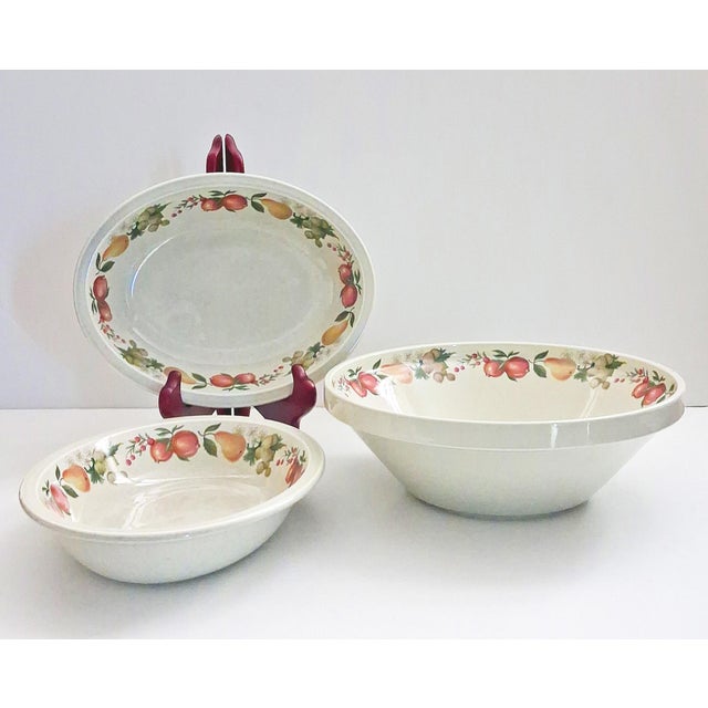 Late 20th Century Vintage Quince by Wedgwood Serving Bowls – Set of 3 For Sale - Image 5 of 5