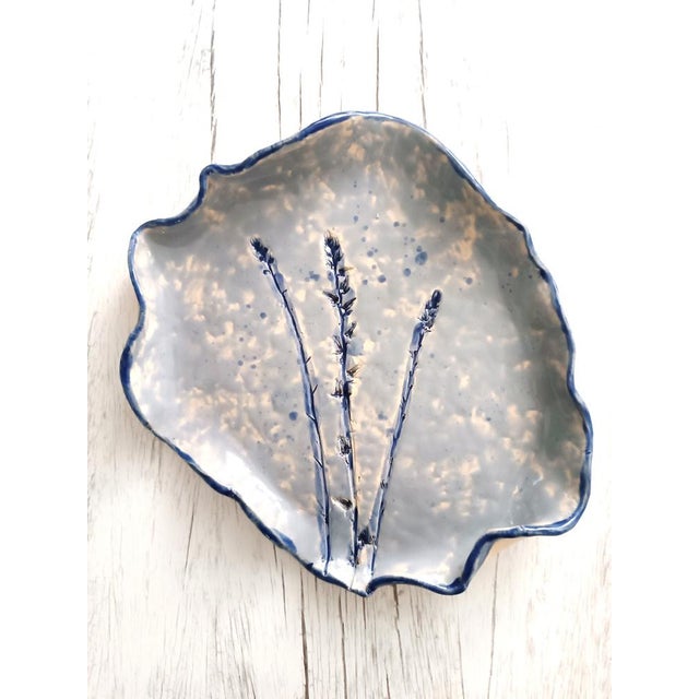 Plate with Herbs of the Roman Countryside by Daniela Proietti For Sale - Image 6 of 6
