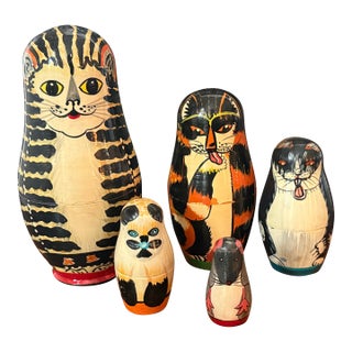 Hand-Painted Folk Art Cat and Mouse Nesting Dolls - Set of 5 For Sale
