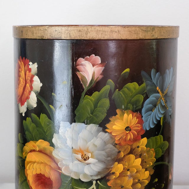 Traditional Mid 20th Century Hand-Painted Floral Waste Can For Sale - Image 3 of 4