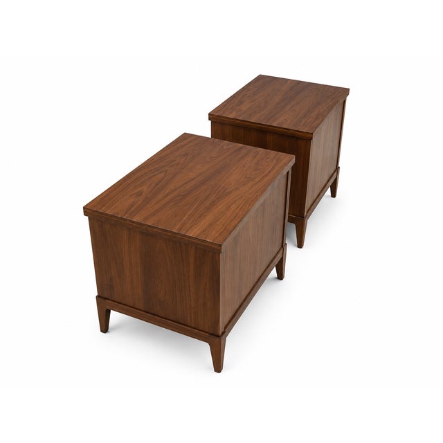 Mid-Century Modern Mid Century Modern Walnut Nightstands - Pair For Sale - Image 3 of 4