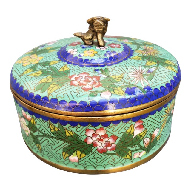 Early 20th Century Antique Chinese Cloisonne Jade Green Box W/Lid "China" Foo Dog Finial For Sale