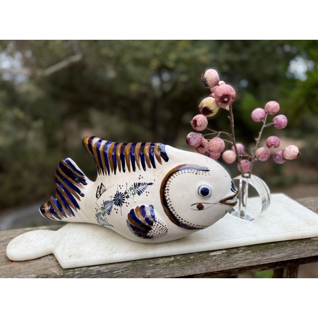 Tonalá Mexican Folk Art Pottery Fish Sculpture For Sale In Los Angeles - Image 6 of 9