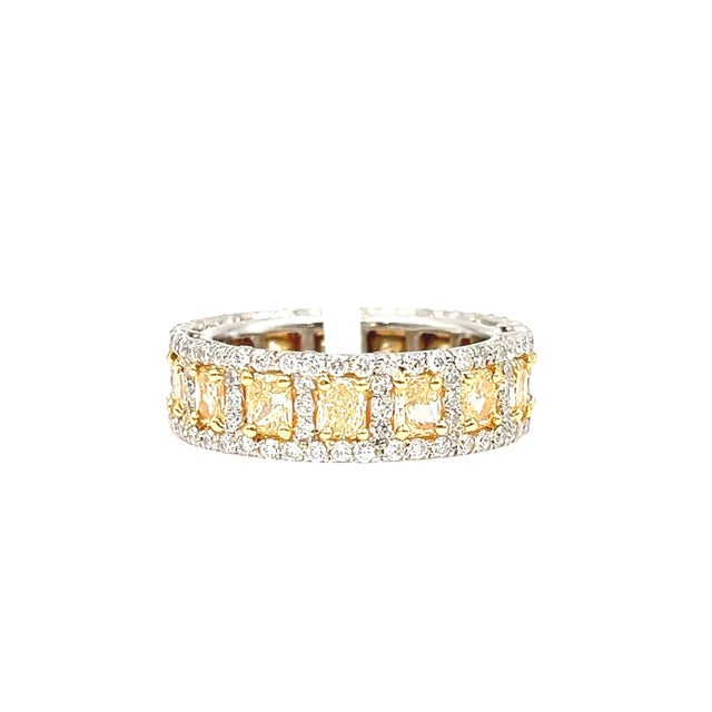 Modern 4.17 Ct Natural Yellow Diamond Eternity Band Size 6.5 For Sale - Image 3 of 7