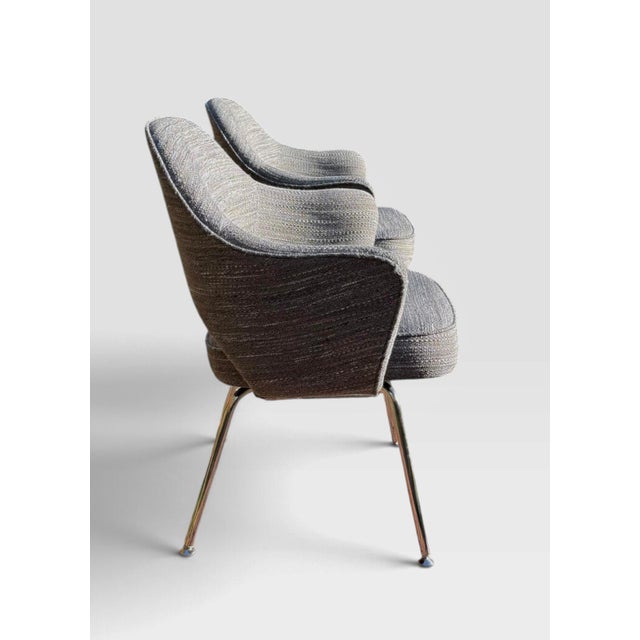 Pair of Knoll Saarinen Executive Armchairs in Rivington Ash Grey, Chrome Legs (2019) For Sale In Boston - Image 6 of 12