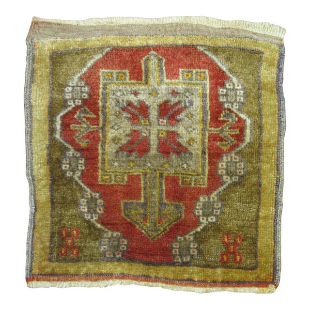 Mid-20th Century Zabihi Collection Turkish Anatolian Throw Rug - 1'7" x 1'8" For Sale
