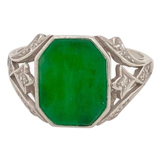 1900 - 1909 Antique Edwardian Platinum Diamond and Jade Jadeite Ring Size 6 For Sale