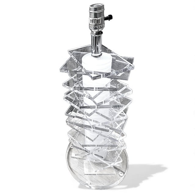 Vintage Karl Springer style clear Modernist stacked Lucite tile twist table lamp . The tessellated design of the 1/4"...