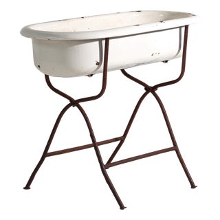 Bathtub in Enamelled Iron, Central Europe, 1950 For Sale