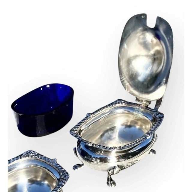Rococo 1920s Adie Bros LTD Birmingham Silver Plate Salt Cellars With Cobalt Glass Liners- Set of 2 For Sale - Image 3 of 14
