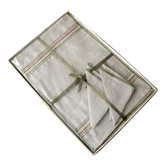 Vintage 1950s Timely Linens Napkins and Placemat Set For Sale