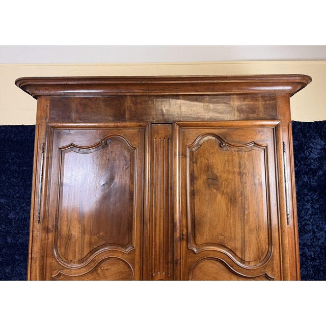 Louis XV - Louis XVI Transition Walnut Wardrobe, 1780s For Sale - Image 9 of 10