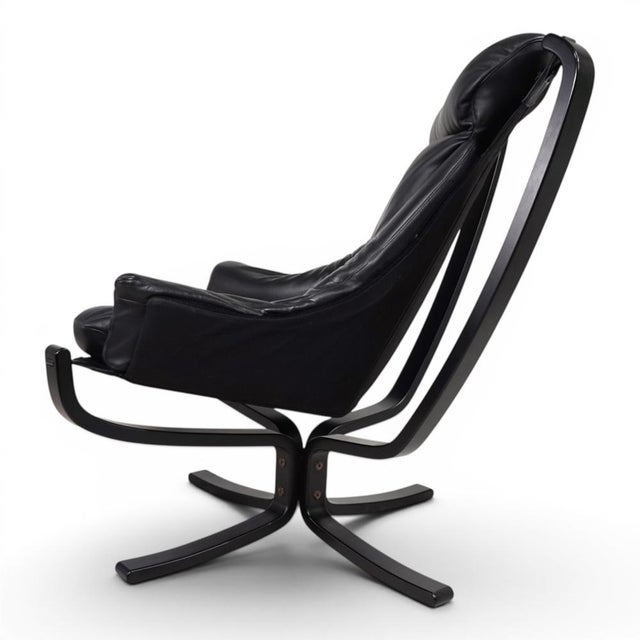 Viking Lounge Chair in Leather by Sigurd Resell for Poltrona Frau, 1970s For Sale - Image 6 of 18
