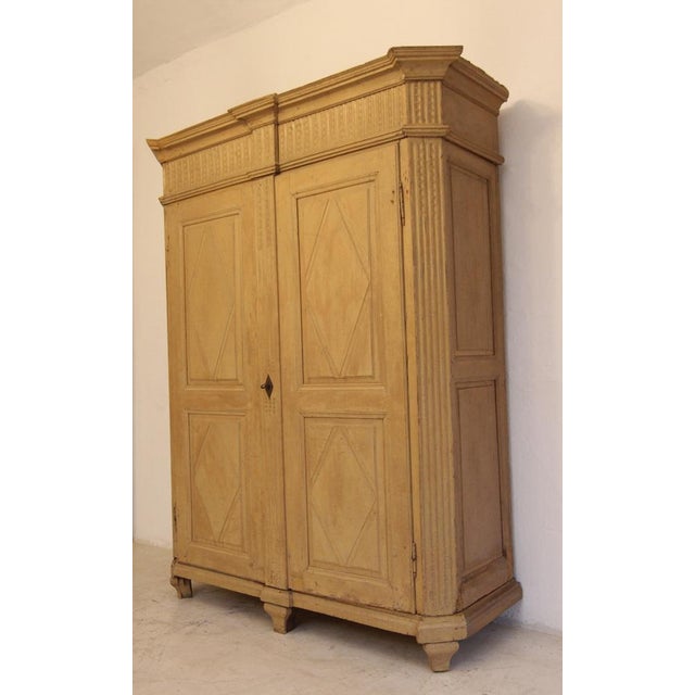 Neoclassical Painted Wardrobe, 1800 For Sale - Image 4 of 18