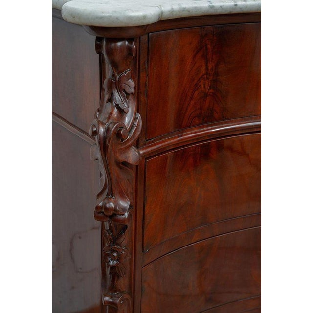 Antique Neapolitan Louis Philippe Chest of Drawers in Mahogany, 19th Century For Sale - Image 4 of 8