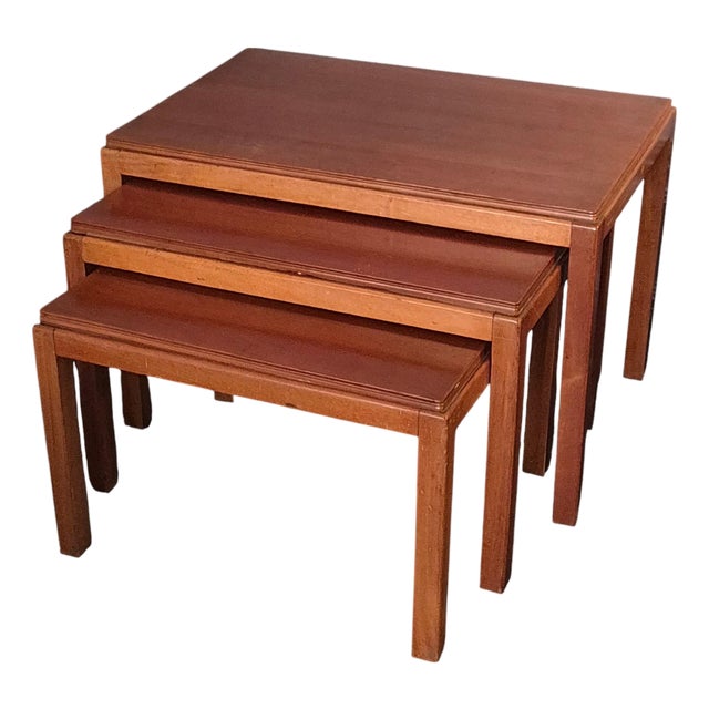 Mid-Century Modern Classic Nesting Table by Russell Gordon for Russel & Broadway, 1950s, Set of 3 For Sale