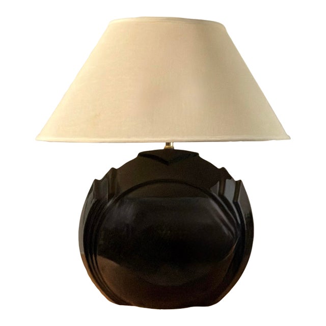 Vintage 1980s Postmodern Neo-Deco Black Ceramic Table Lamp With Custom Shade For Sale
