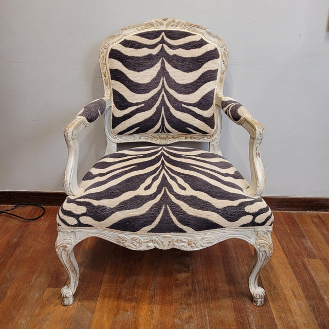 Louis XV Armchairs in Polychrome Wood with Zebra-Print Upholstery, France, 1790s, Set of 2 For Sale - Image 9 of 18